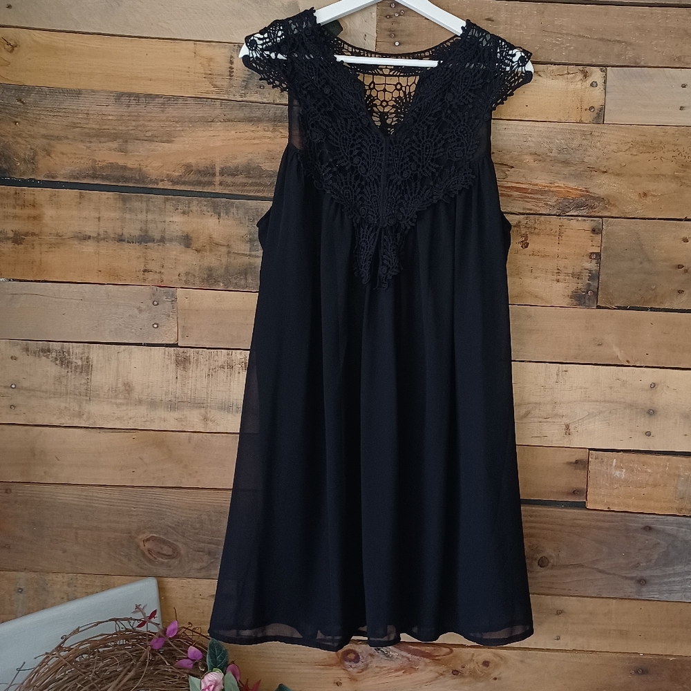 It's About Lola Boutique Dress: size XL NWT